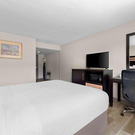 Days Inn By Wyndham Albany Suny Esterno foto