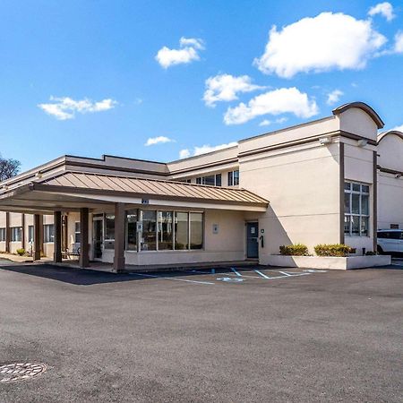 Days Inn By Wyndham Albany Suny Esterno foto