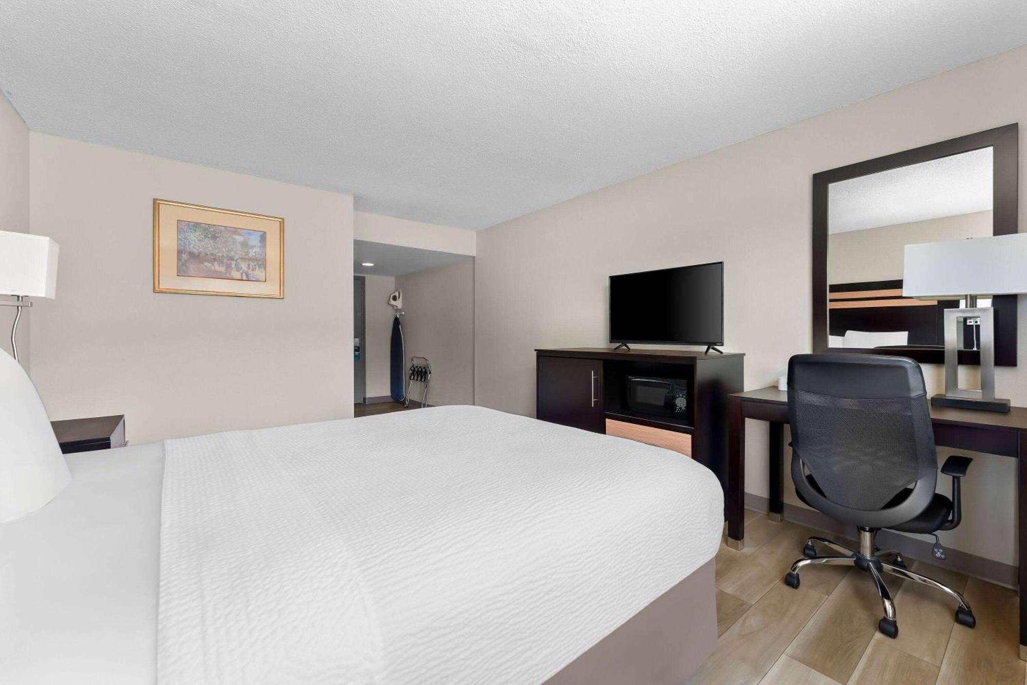 Days Inn By Wyndham Albany Suny Esterno foto