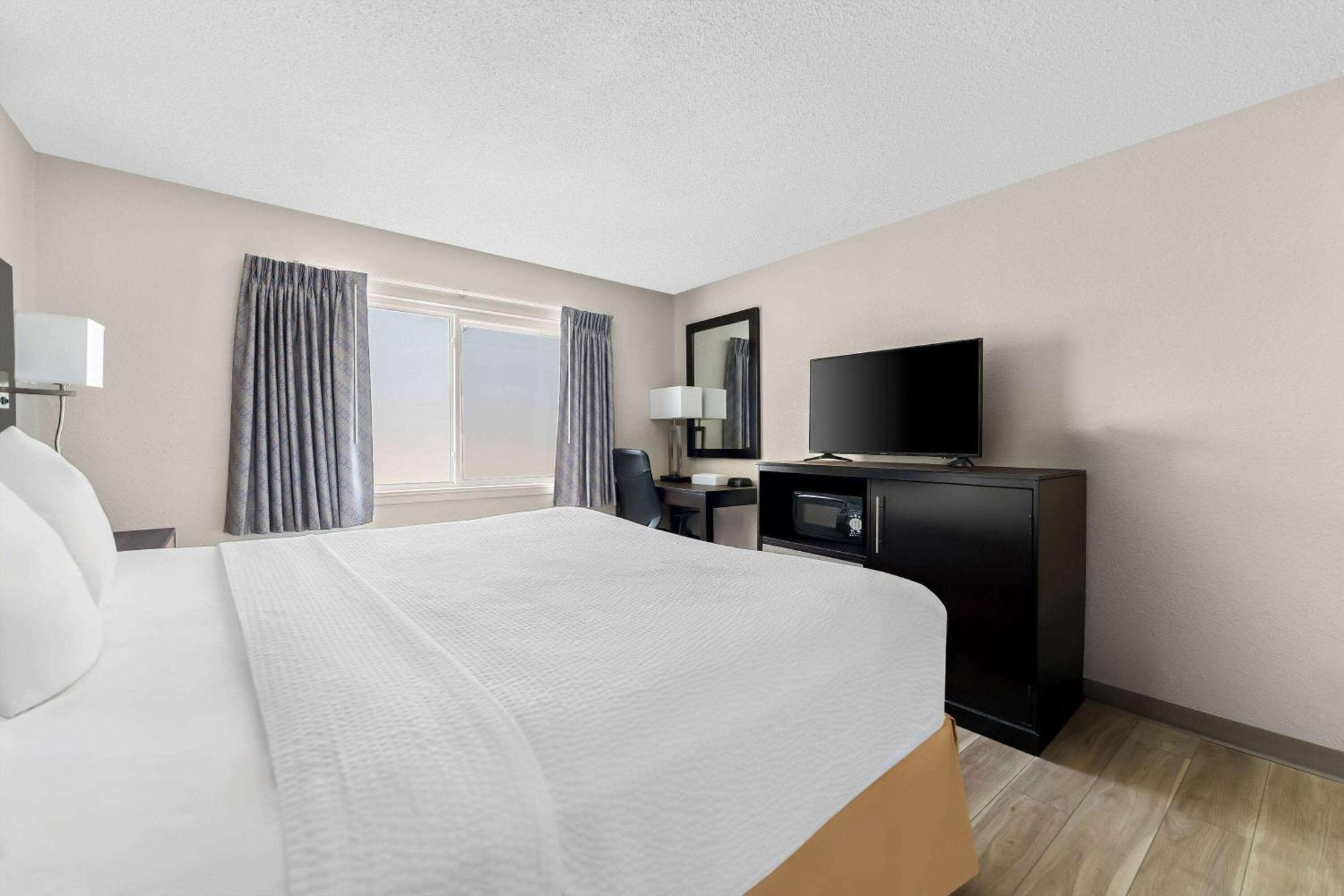 Days Inn By Wyndham Albany Suny Esterno foto
