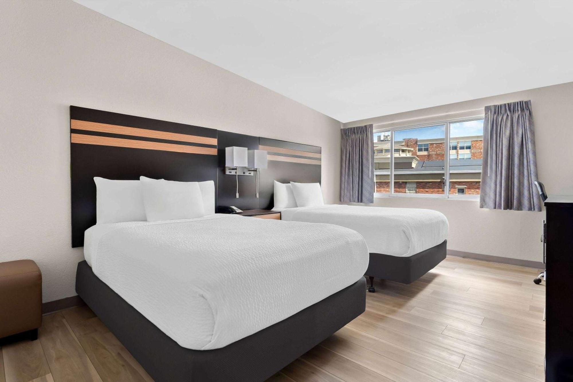 Days Inn By Wyndham Albany Suny Esterno foto