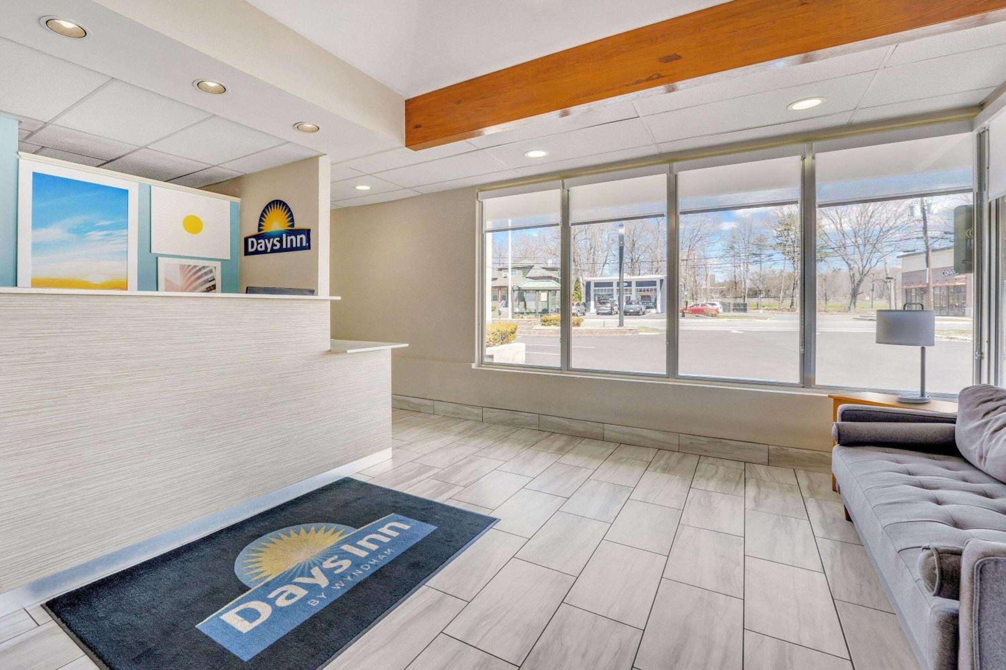 Days Inn By Wyndham Albany Suny Esterno foto